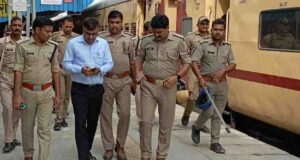 दीपावली से पहले रेलवे का अलर्ट, स्टेशन या ट्रेन में पटाखे लेकर पहुंचे तो होगी सख्त कार्रवाई