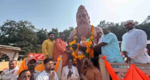 योगी सरकार में महर्षि वाल्मीकि के आदर्शों का सम्मान, लखनऊ में गोमती तट पर स्थापित हुई प्रतिमा