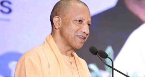 अयोध्या से चित्रकूट तक गूंजे रामायण के श्लोक, प्रदेश के सभी जिलों में धूमधाम से मनाई गई महर्षि वाल्मीकि जयंती