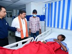 उप मुख्यमंत्री विजय शर्मा ने अस्पताल पहुंचकर जाना सड़क हादसे में घायलों का हाल